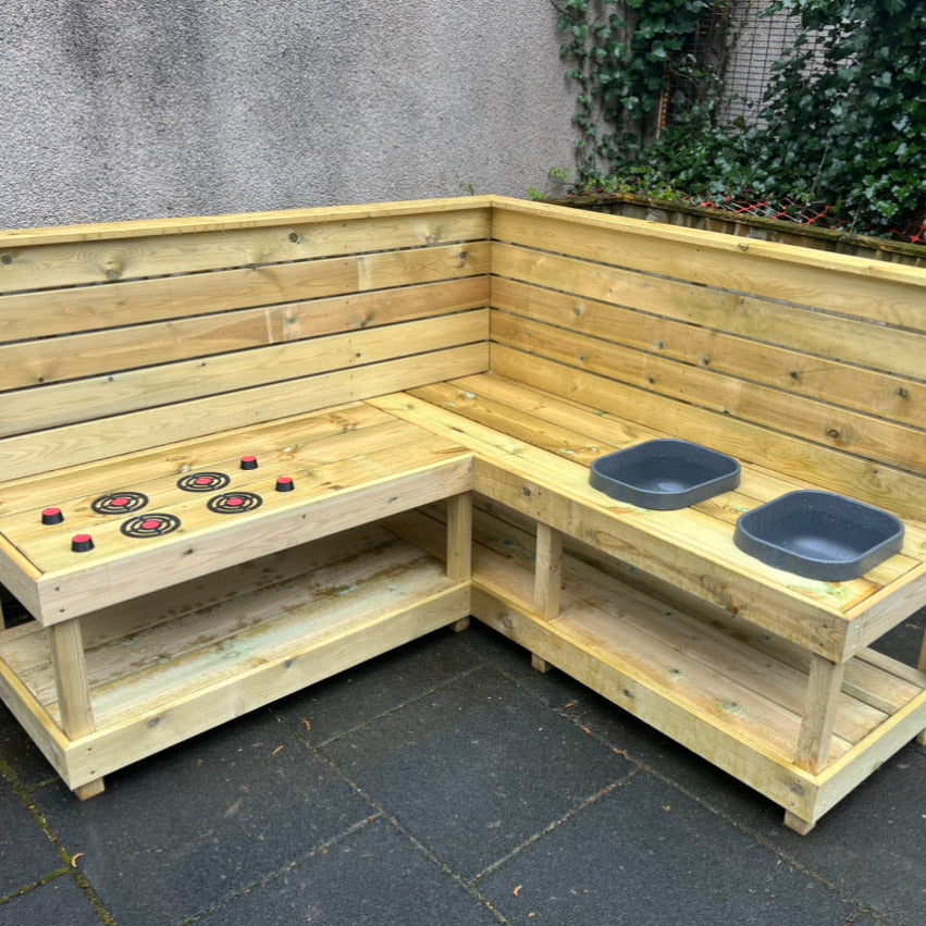 Mud Kitchen - Maddie's Playground